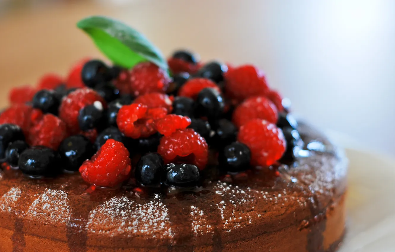 Фото обои ягоды, малина, черника, пирог, сладкое