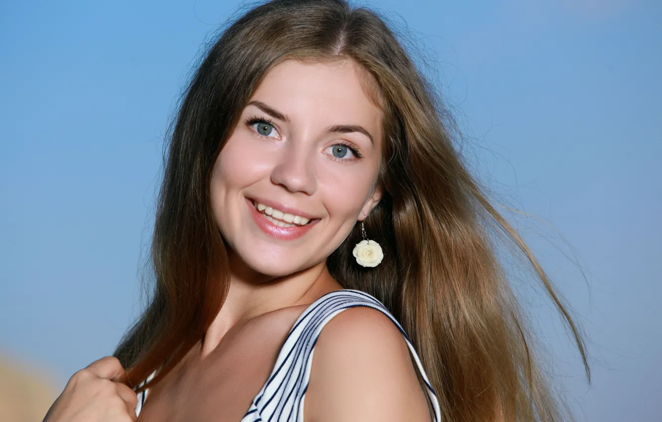 Фото обои девушка, улыбка, модель, волосы, Vivian
