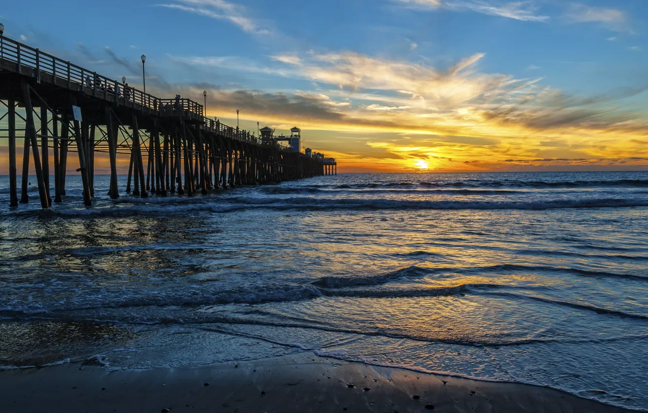 Фото обои волны, закат, пирс