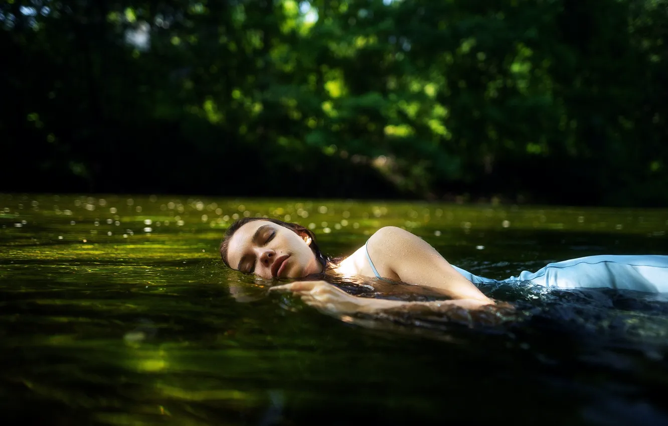 Фото обои вода, девушка, лицо, поза, ситуация, закрытые глаза, Даша, Максим Густарёв