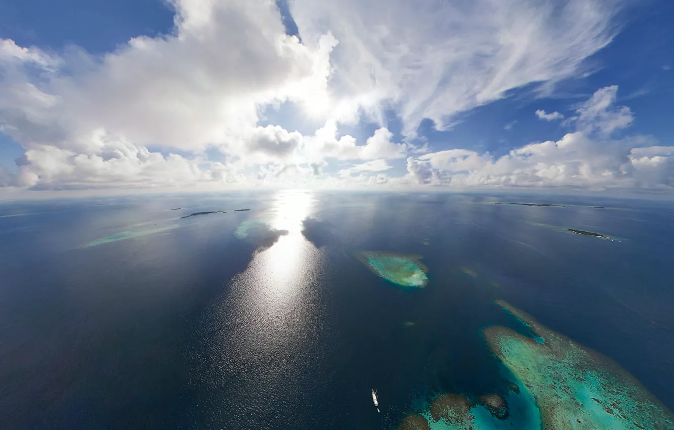 Фото обои острова, облака, океан, Солнце, горизонт, Мальдивы