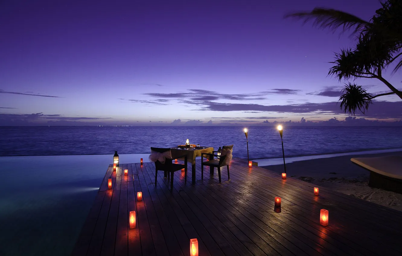 Фото обои океан, берег, вечер, свечи, бассейн, курорт, столик, Maldives