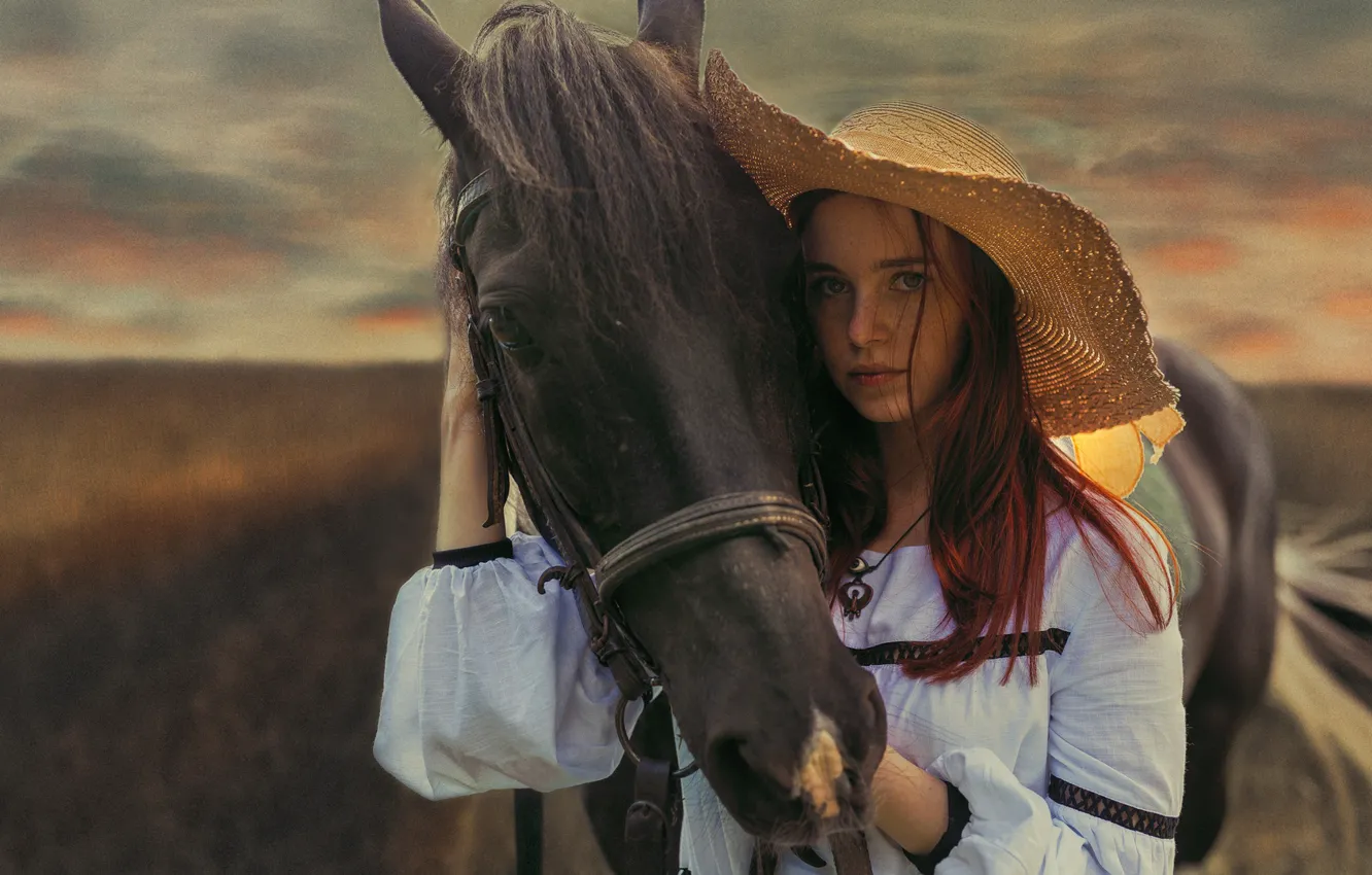 Фото обои взгляд, девушка, конь, лошадь, шляпа, Иван Лосев, лошадиная морда