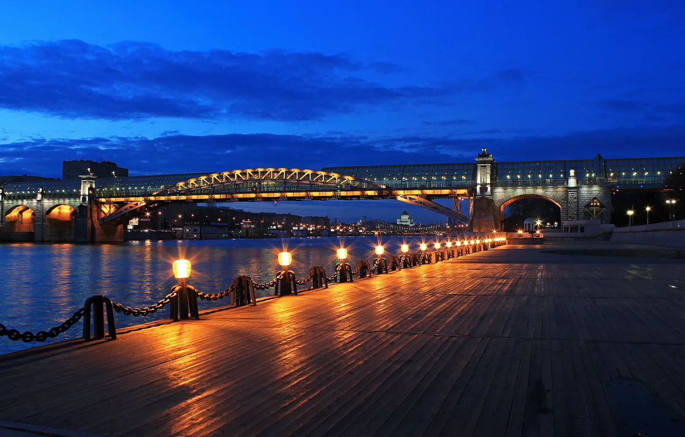 Фото обои мост, огни, Москва, ночной город, набережная, Москва-река
