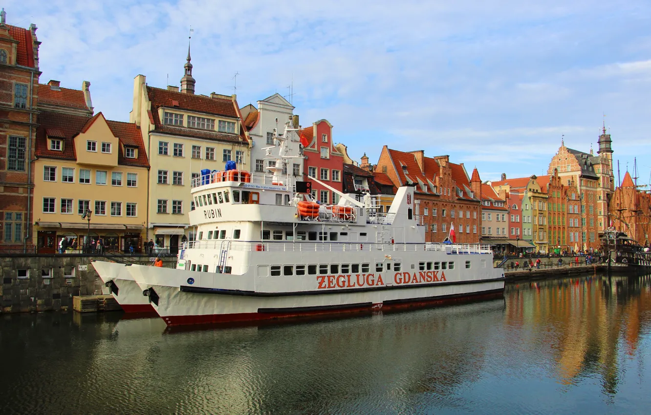 Фото обои city, river, ship, Gdansk, Motlawa