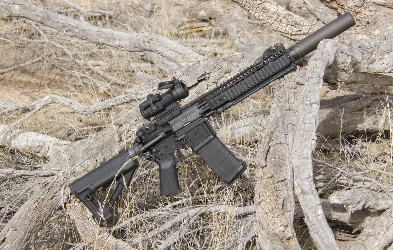 Фото обои трава, ветки, автомат, assault rifle, AR-15, штурмовая винтовка