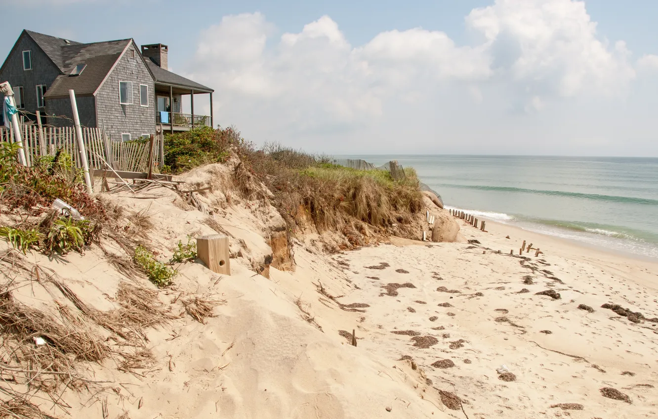 Фото обои песок, море, пляж, облака, дом