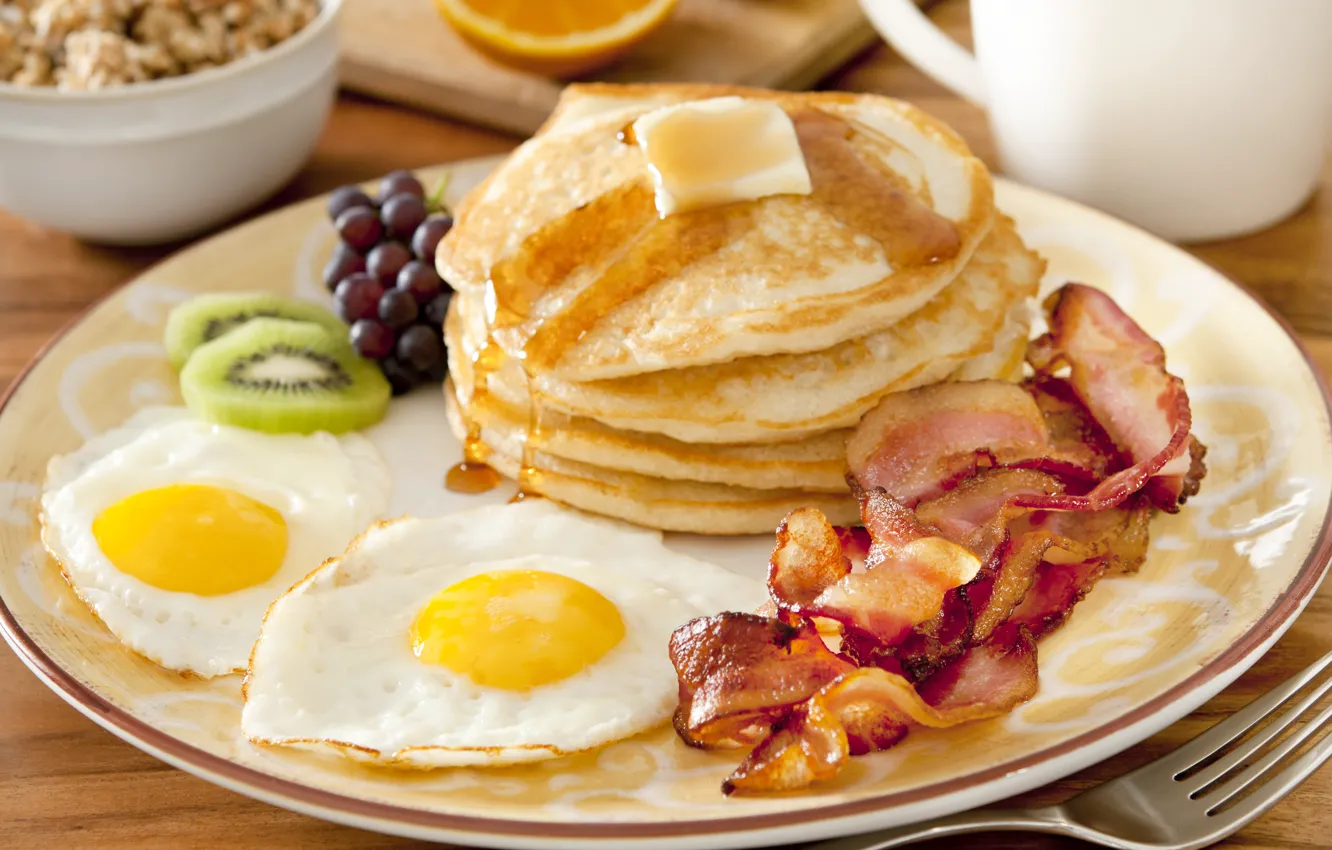 Фото обои завтрак, фрукты, яичница, fruit, pancakes, оладьи, Breakfast, scrambled eggs