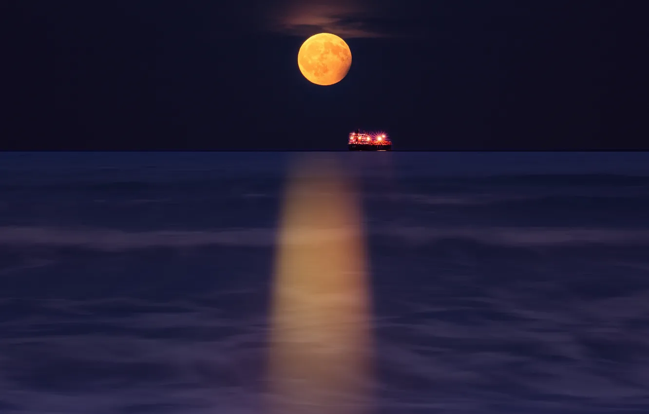 Фото обои lights, moon, sea, ocean, nature, water, night, moonlight