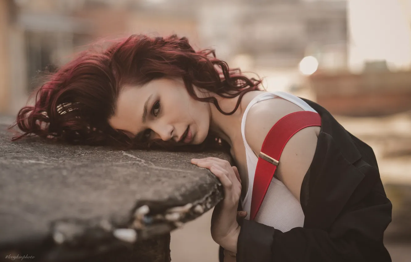 Фото обои model, women, redhead, t-shirt, suspenders, coats, Dmitry Levykin, Women Outdoors