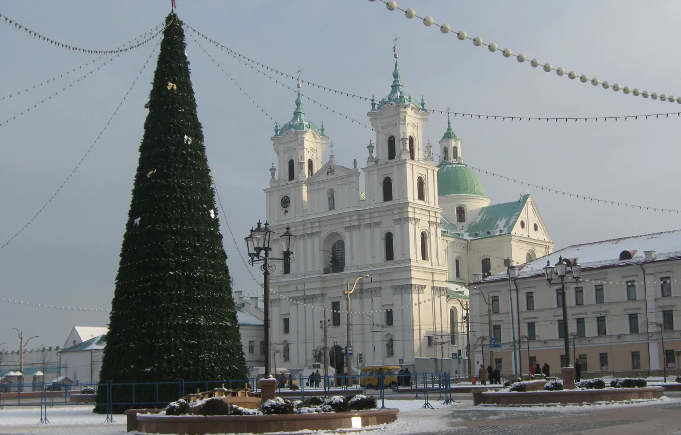 Фото обои НОВЫЙ ГОД, ЕЛКА, БЕЛАРУСЬ, ГРОДНО, КОСТЕЛ