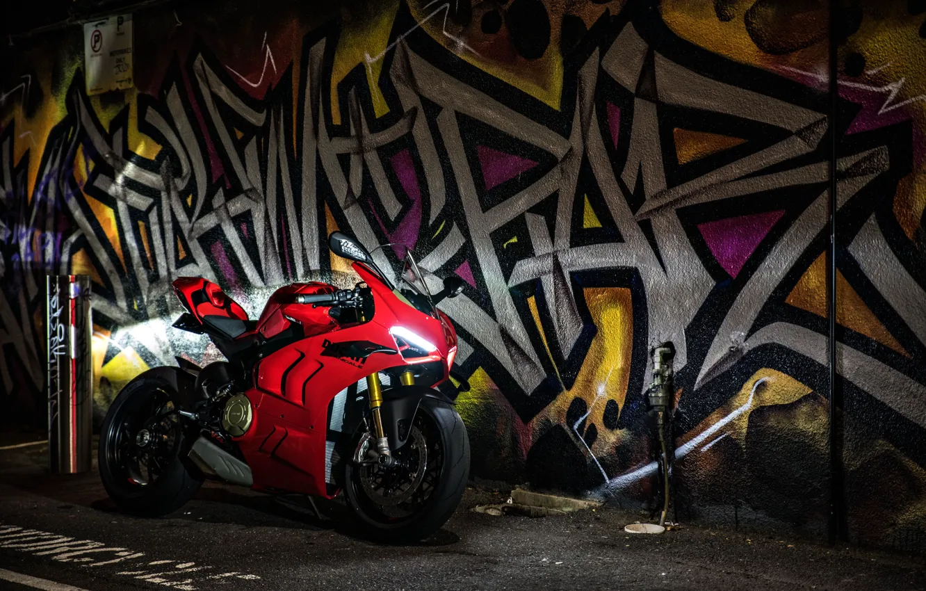 Фото обои Ducati, Wall, Graffiti, Panigale V4S