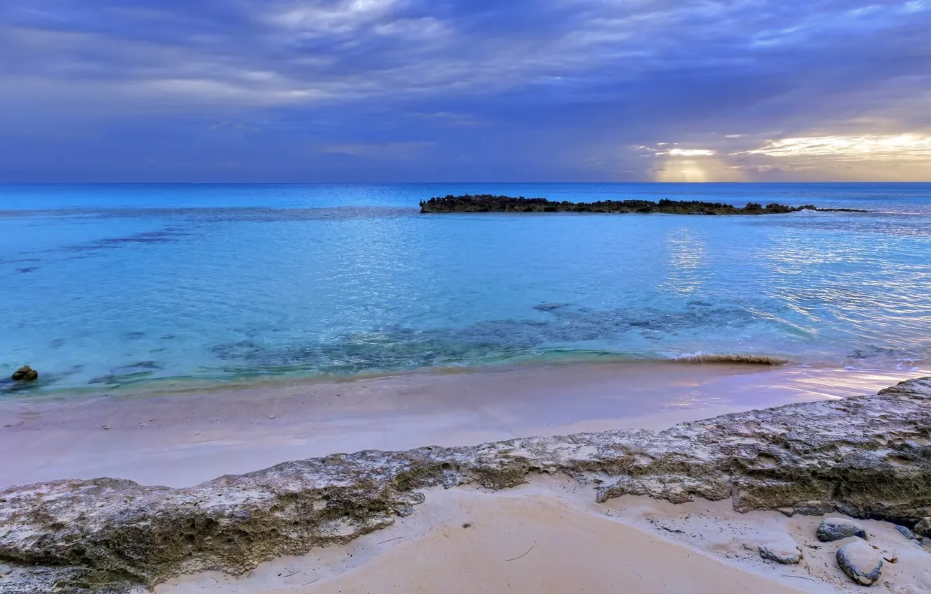 Фото обои песок, море, закат, тучи, скалы