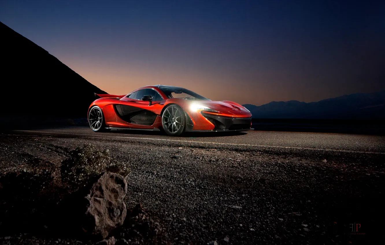 Фото обои McLaren, Orange, Front, Death, Sand, Supercar, Valley, Hypercar