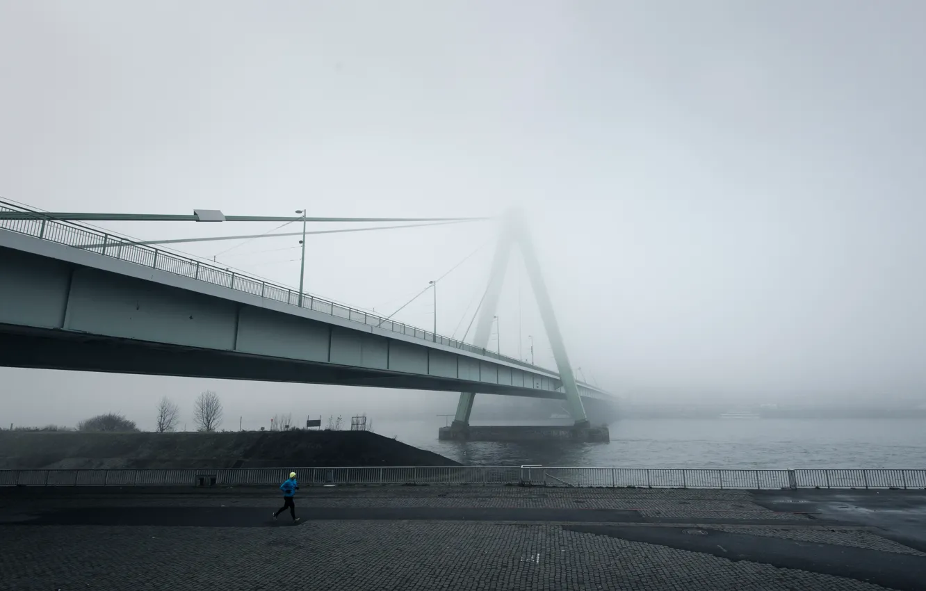 Фото обои river, bridge, bricks, fog, man, cold, construction, running