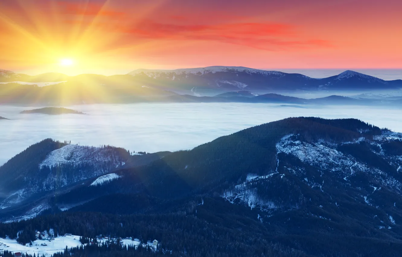 Фото обои зима, солнце, снег, горы, туман, рассвет