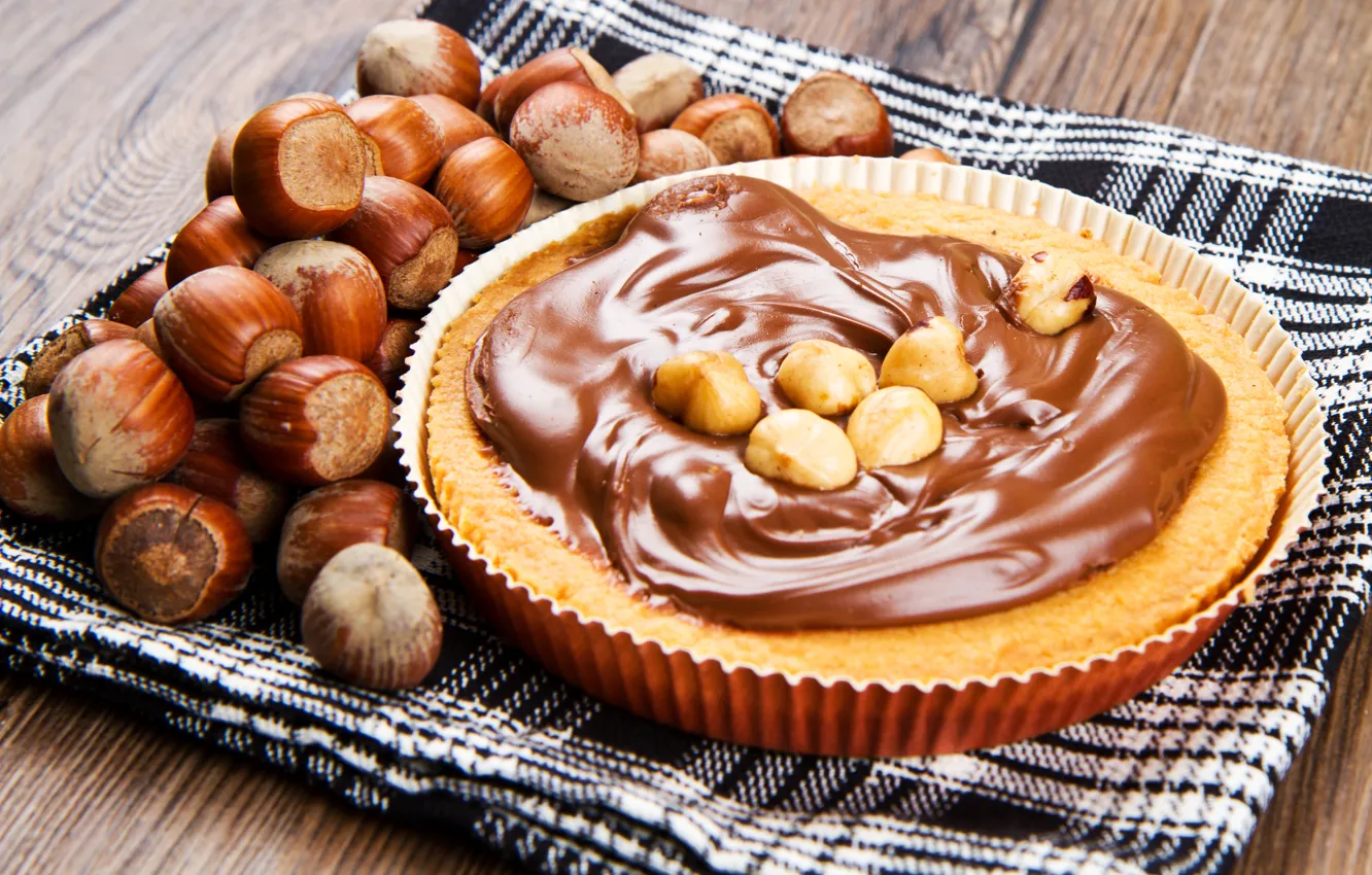Фото обои шоколад, пирог, орехи, крем, десерт, выпечка, фундук, лесные