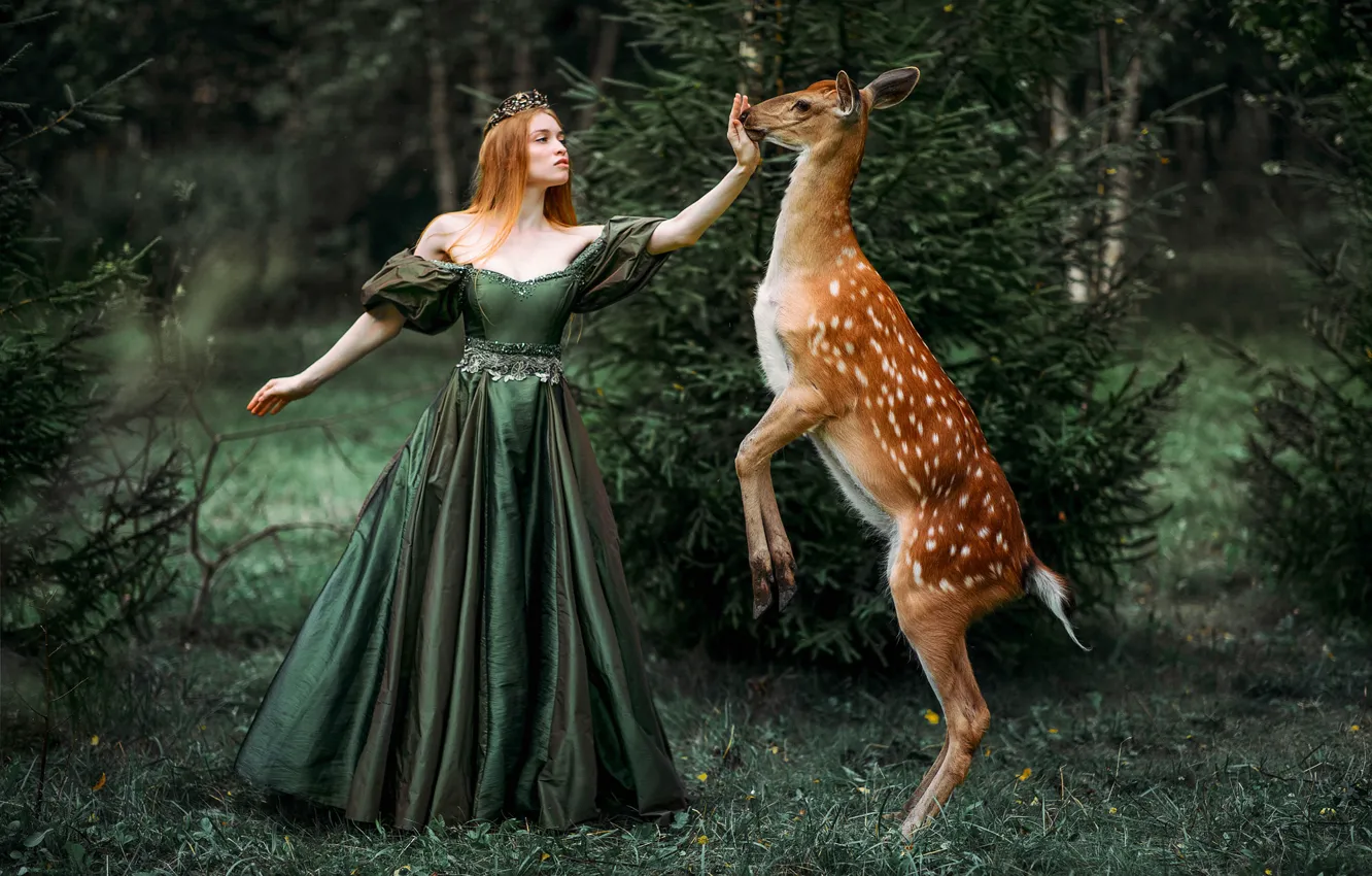 Фото обои лес, девушка, платье, фэнтези, лань