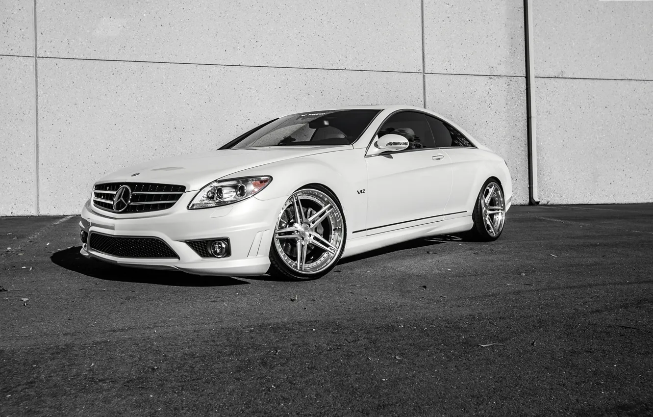 Фото обои Mercedes, white, V12, CL600, frontside