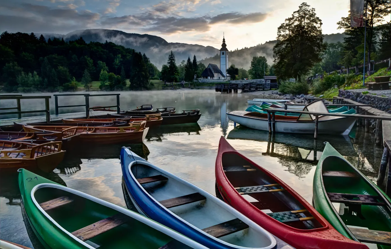Фото обои пейзаж, природа, озеро, лодки, церковь, Словения, Бохинское озеро, Бохинь