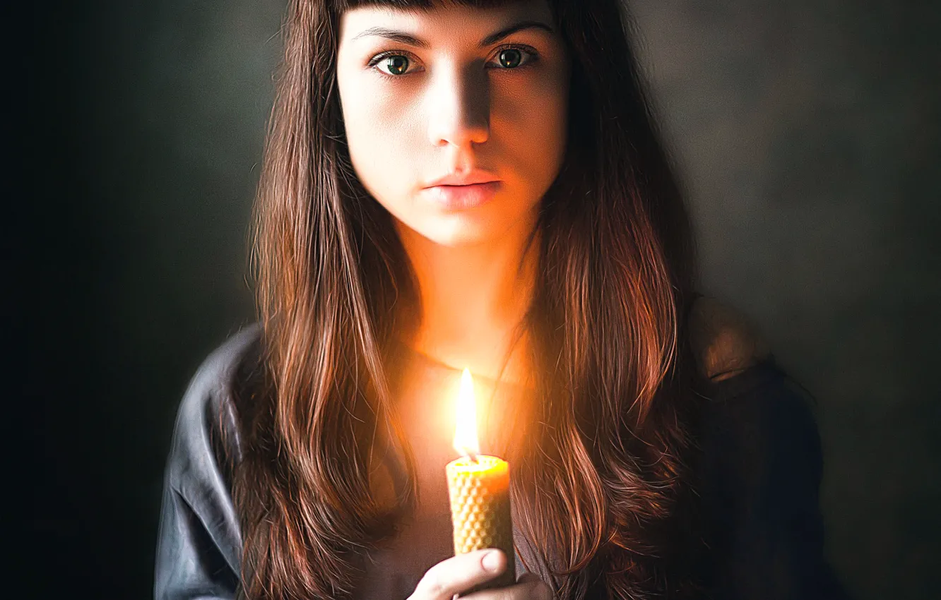 Фото обои взгляд, девушка, свеча, Ирина