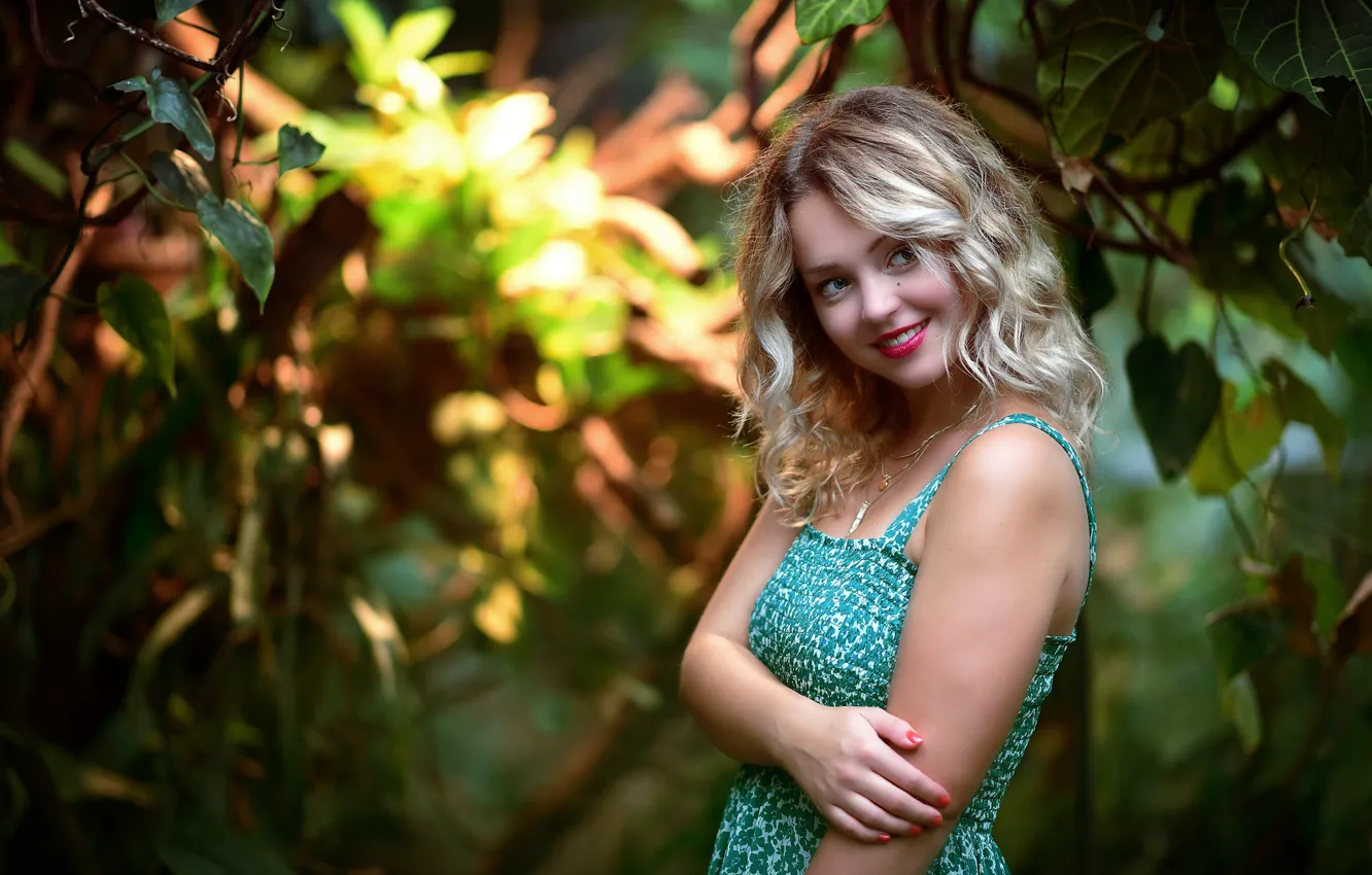 Фото обои девушка, улыбка, Selina