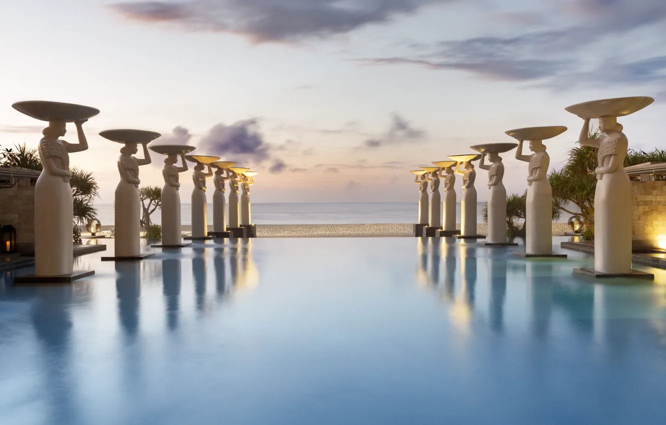 Фото обои море, бассейн, Бали, Индонезия, отель, статуи, Mulia Resort