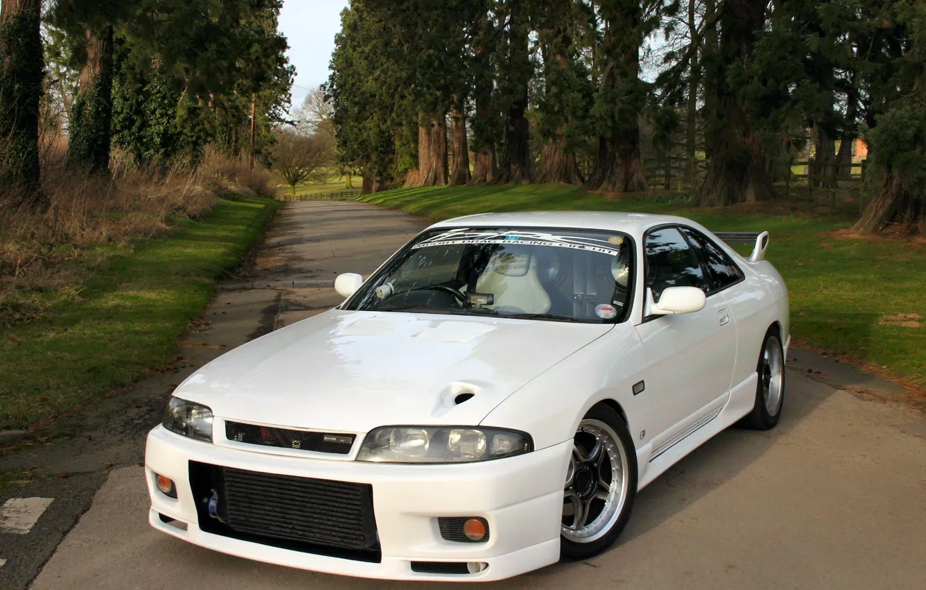 Фото обои Nissan, white, tuning, Skyline, R33