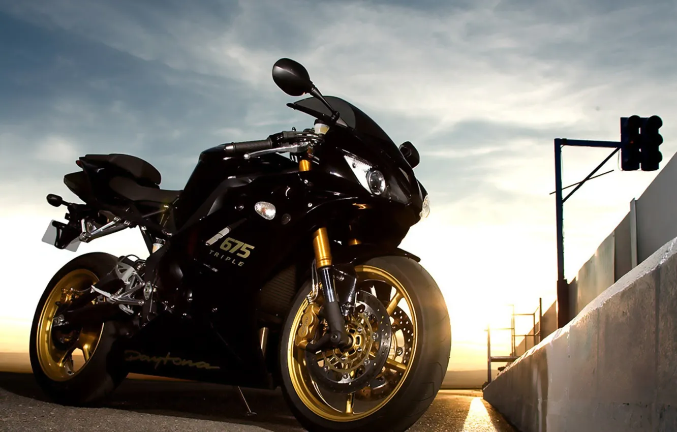 Фото обои дорога, закат, Triumph Daytona 675 Triple
