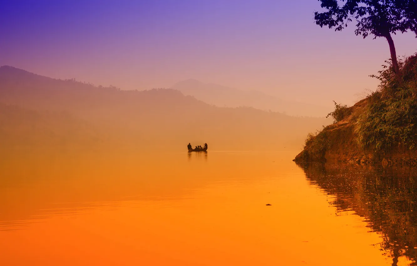 Фото обои туман, озеро, рассвет, лодка, утро, Begnas