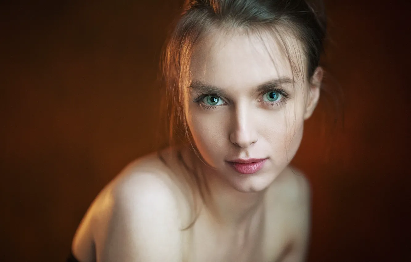 Фото обои girl, green eyes, photo, brown, model, lips, face, portrait