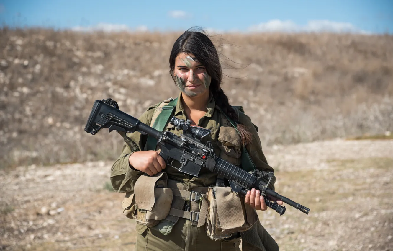Фото обои девушка, оружие, солдат, форма