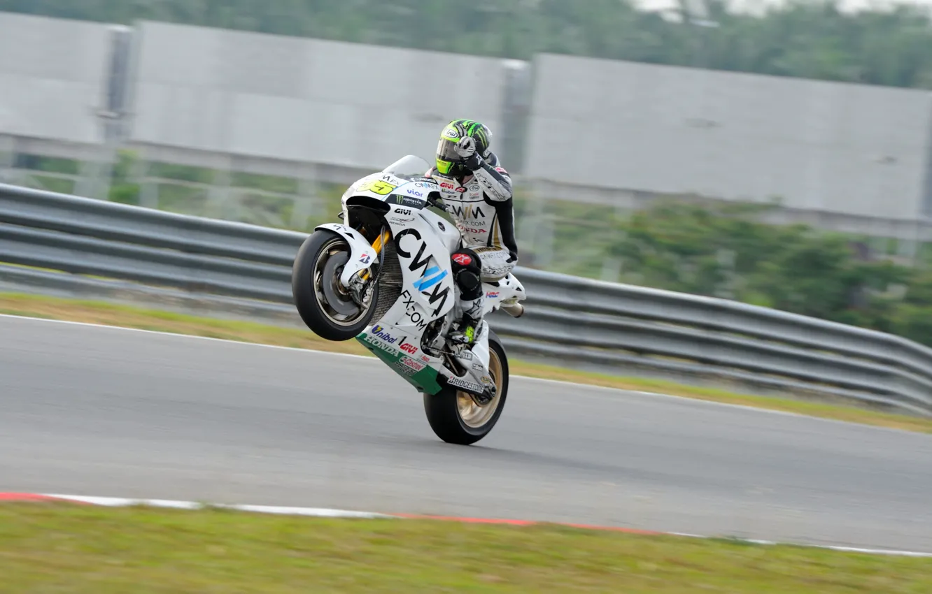 Фото обои Honda, MotoGP, Дыбы, CWM LCR Honda, Cal Crutchlow