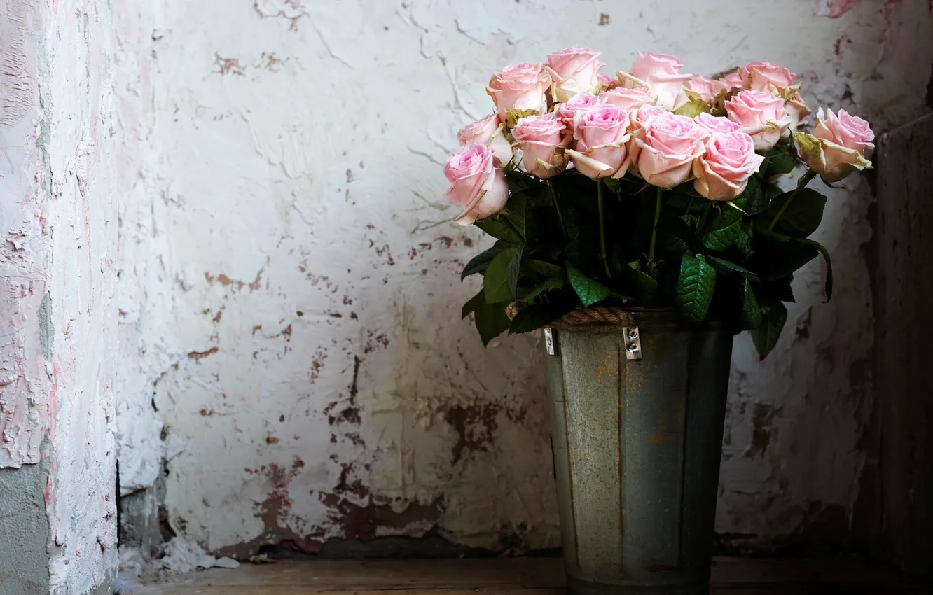 Фото обои розы, букет, ведро