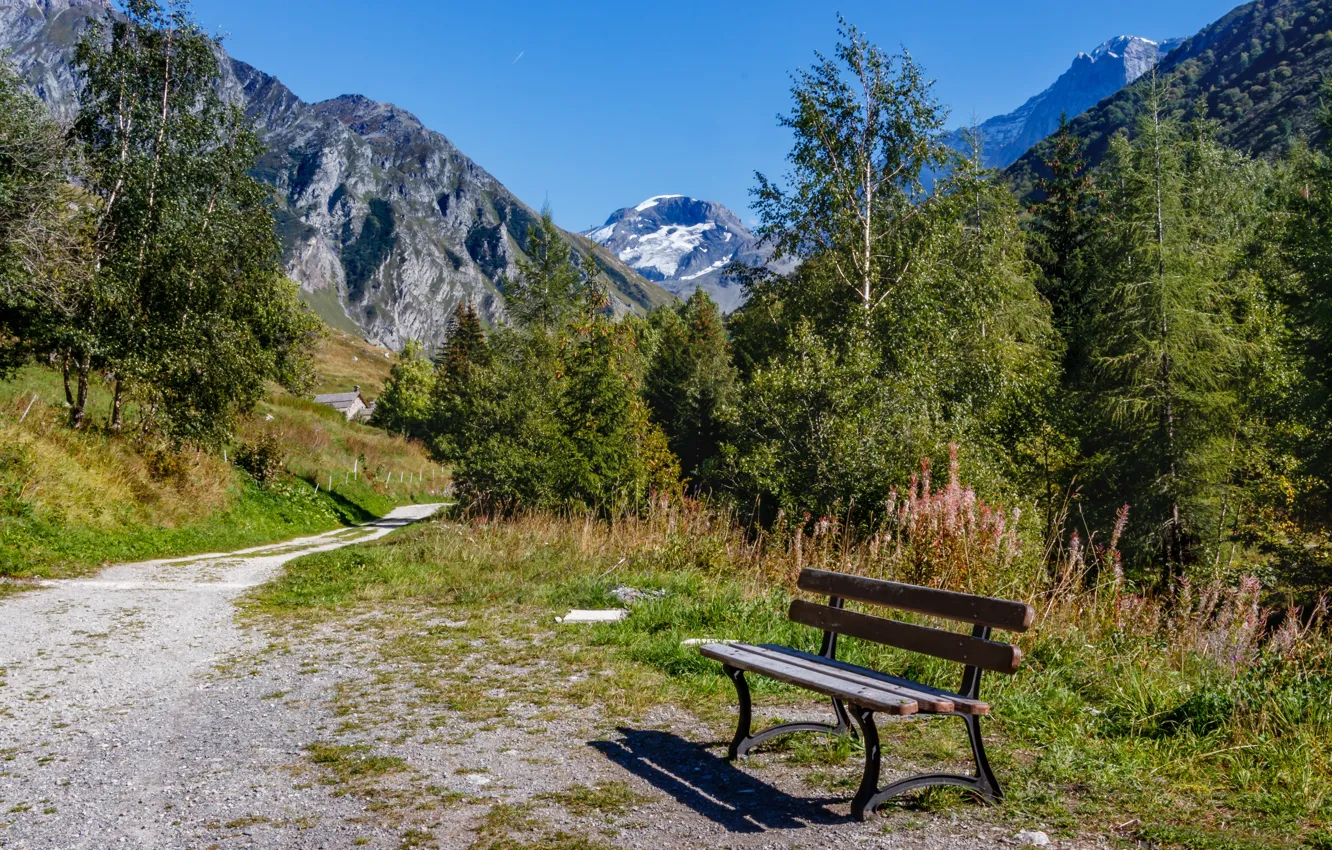 Фото обои горы, скамейка, Франция, дорожка, Савойя, Альбервиль