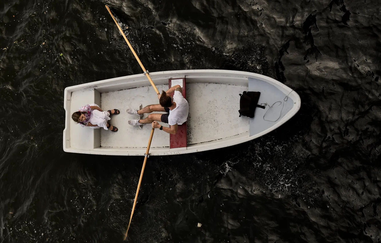 Фото обои лодка, прогулка, парочка, ракурс