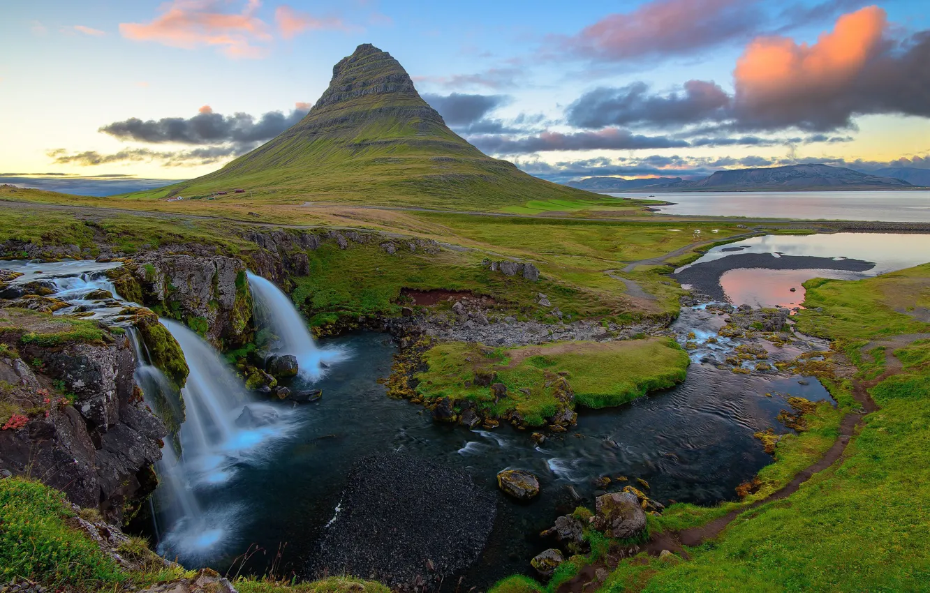 Фото обои облака, закат, Исландия, Kirkjufellsfoss