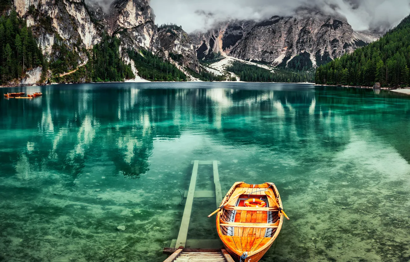 Фото обои облака, пейзаж, горы, природа, озеро, лодки, Альпы, Италия