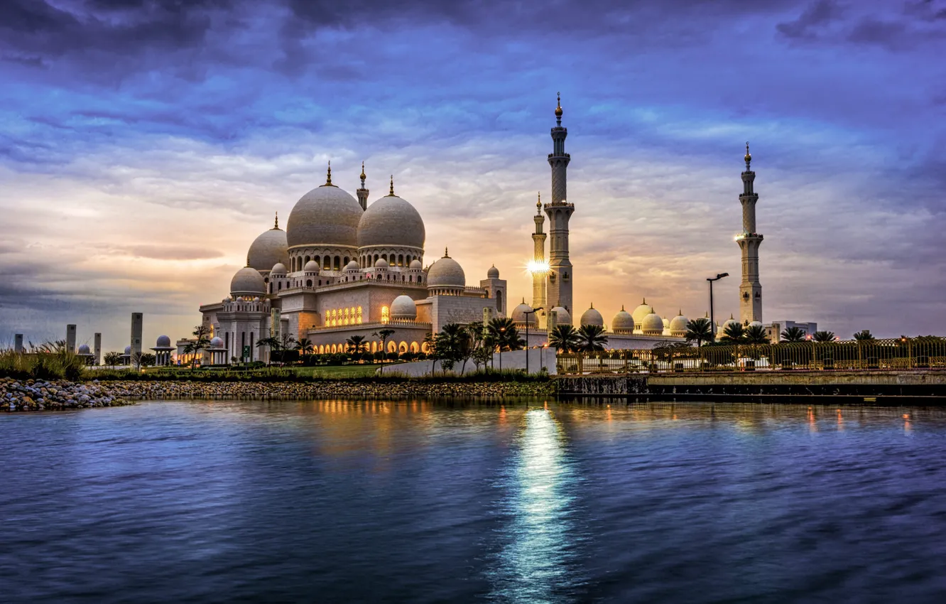 Фото обои вода, город, вечер, башни, мечеть, архитектура, ОАЭ, купола