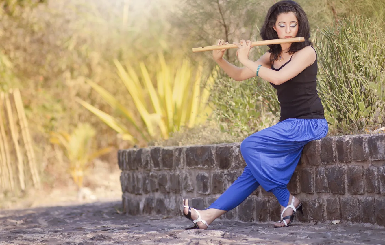 Фото обои Model, flute, Anupama Negi Anee