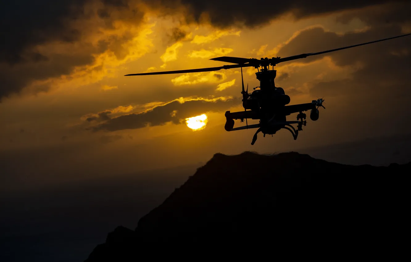 Фото обои закат, силуэт, Viper, helicopter, AH-1Z