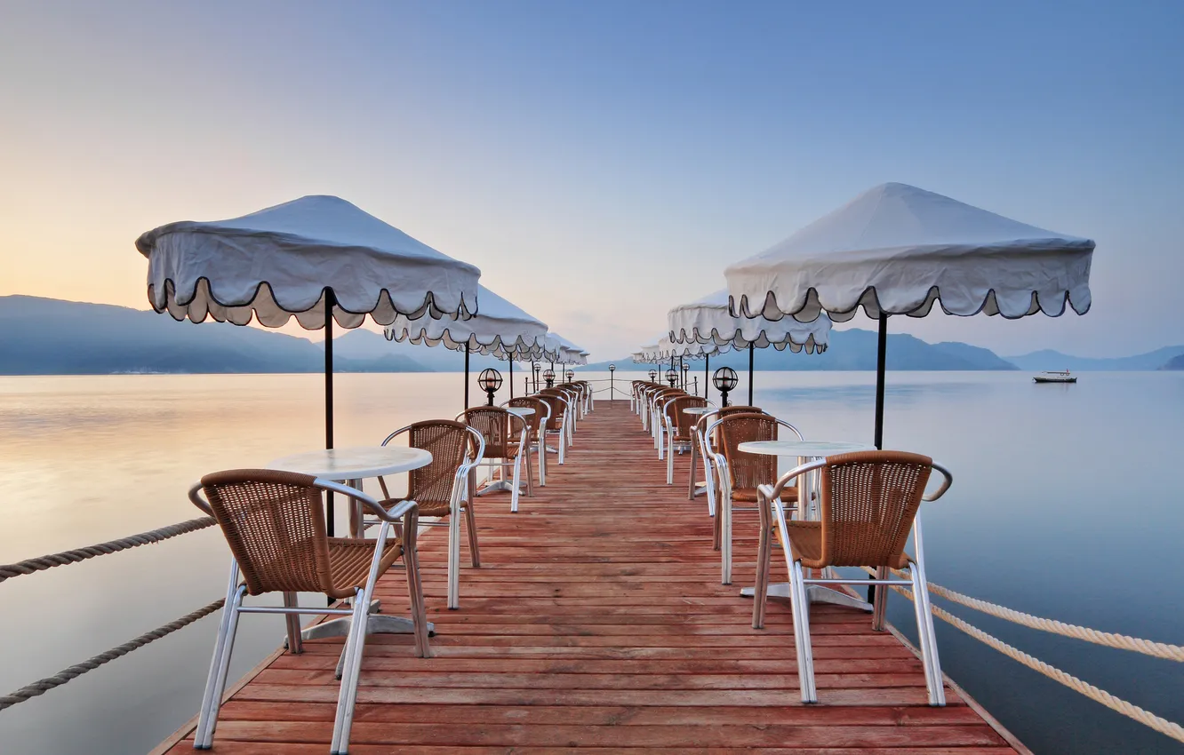 Фото обои море, пирс, зонты, курорт, Турция, столики