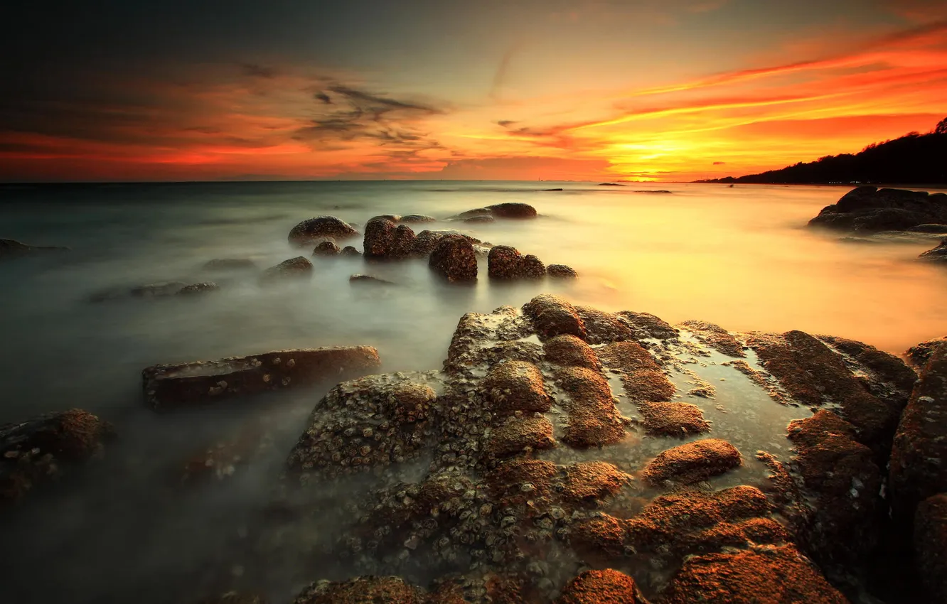 Фото обои пляж, камни, океан, рассвет