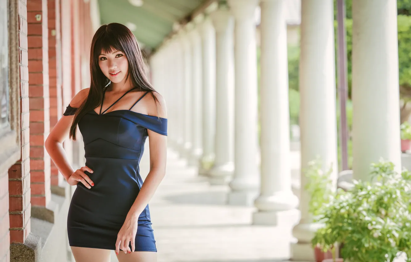 Фото обои девушка, лицо, платье, брюнетка, красотка