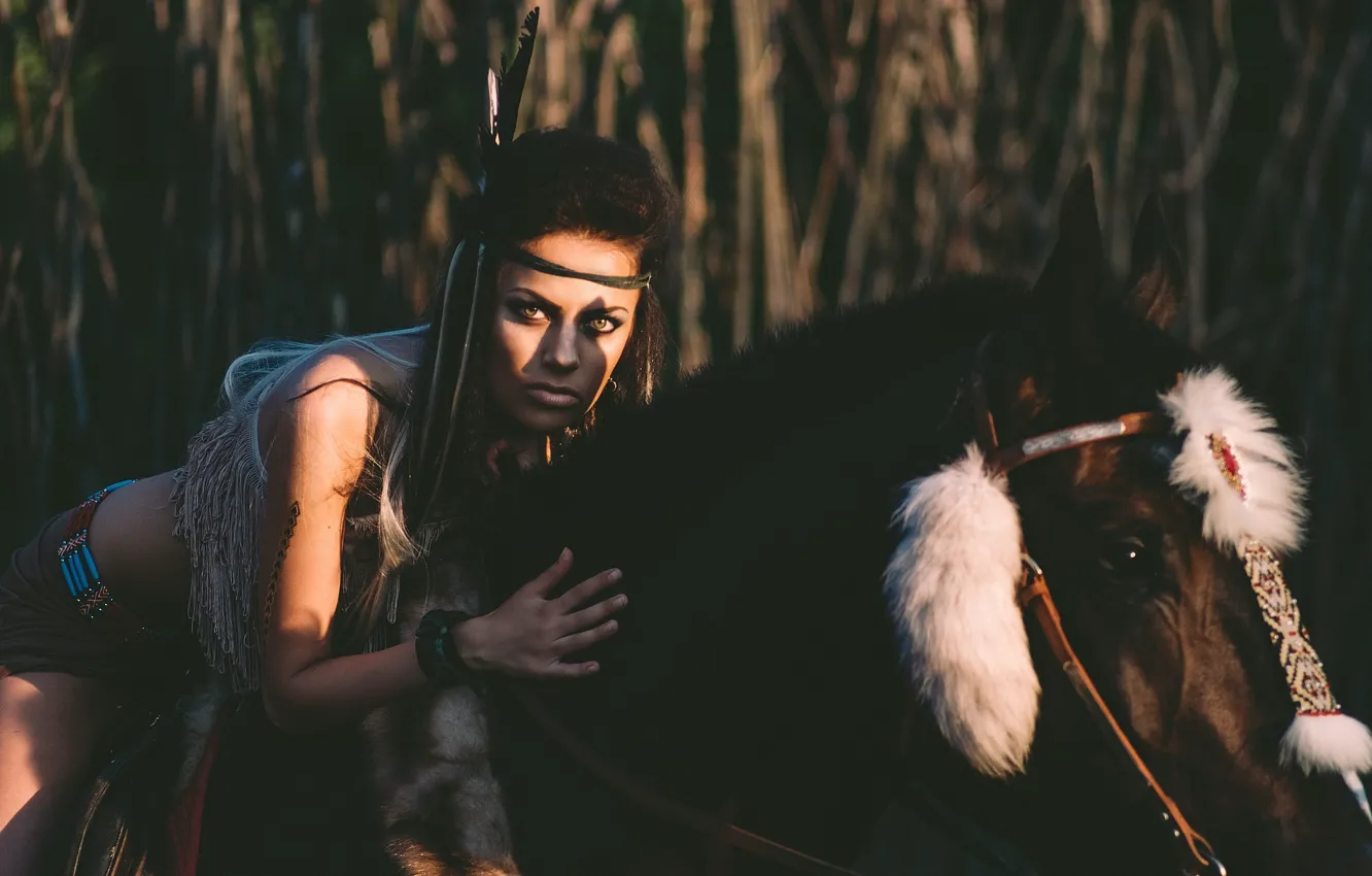 Фото обои девушка, модель, лошадь, взгляд стиль