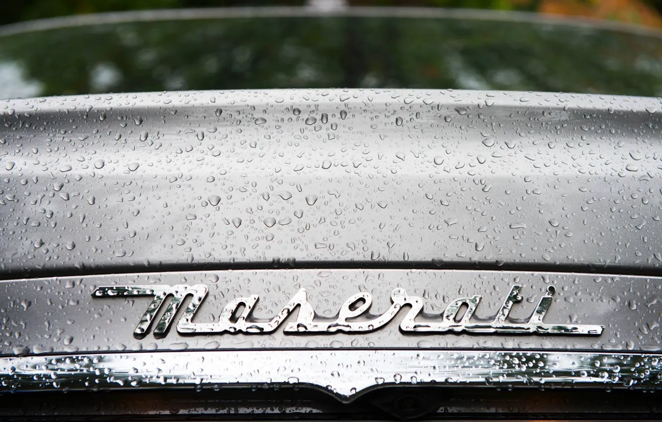 Фото обои Maserati, Капли, Лого, Буквы, Мазерати, Шильдик