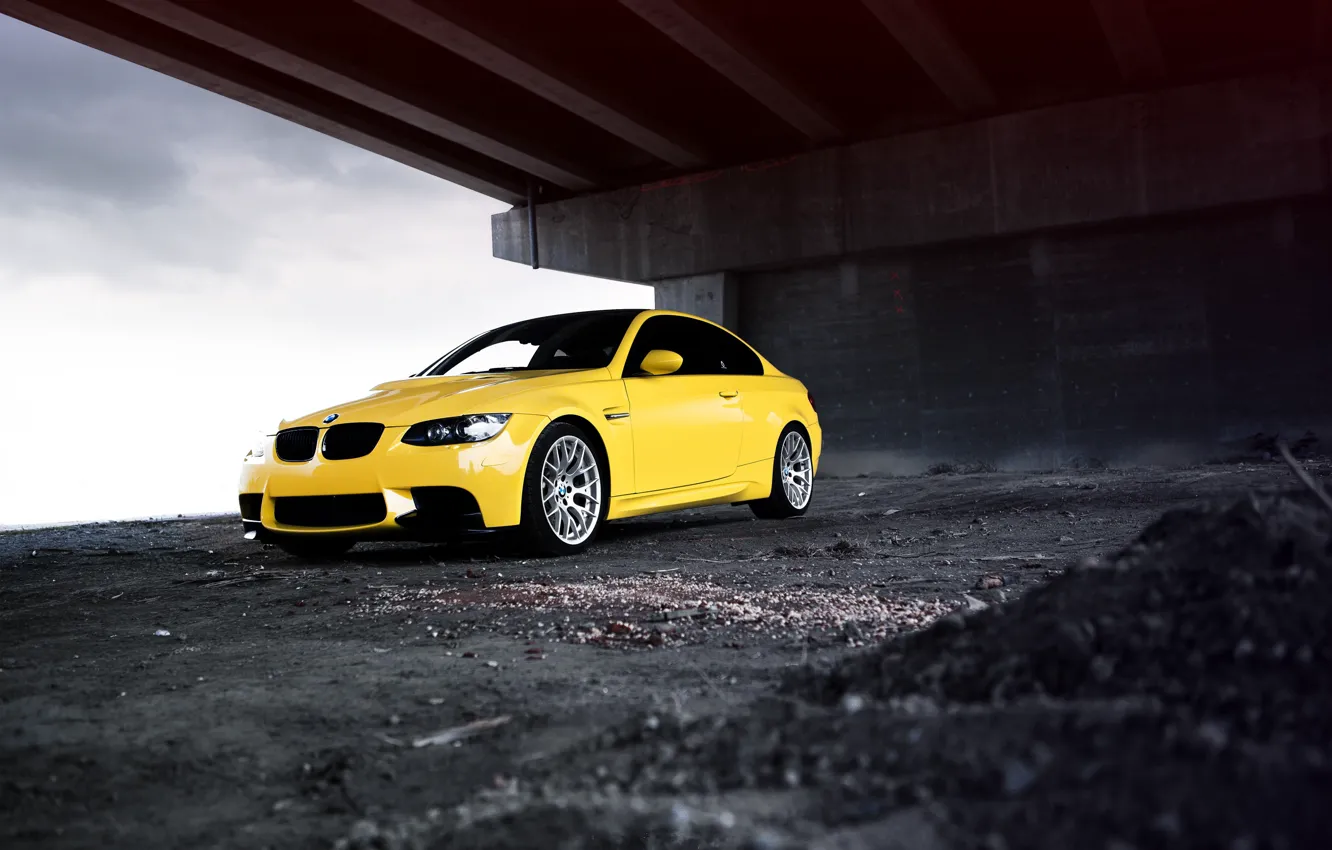 Фото обои Black, Yellow, E92, M3