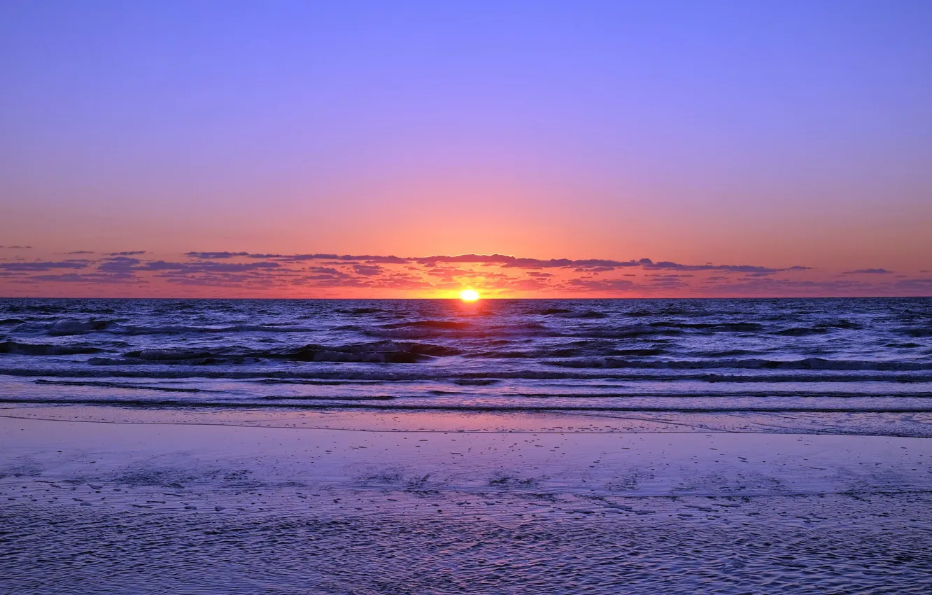 Фото обои waves, beach, seascape, clouds, morning, sunrise, dawn, seaside