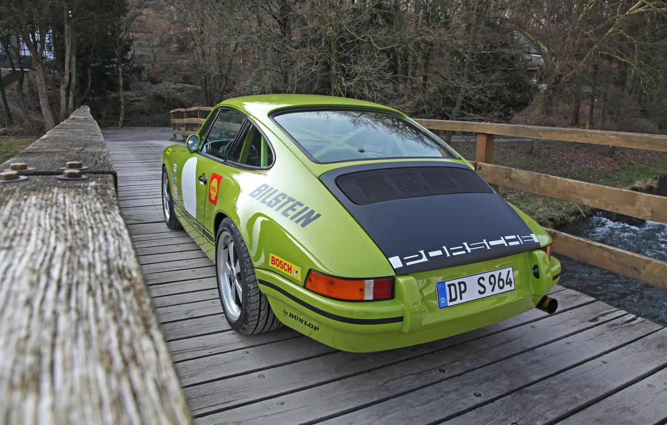 Фото обои Porsche, Green, Porsche 911, Coupe, 964, River, 2014, Rear
