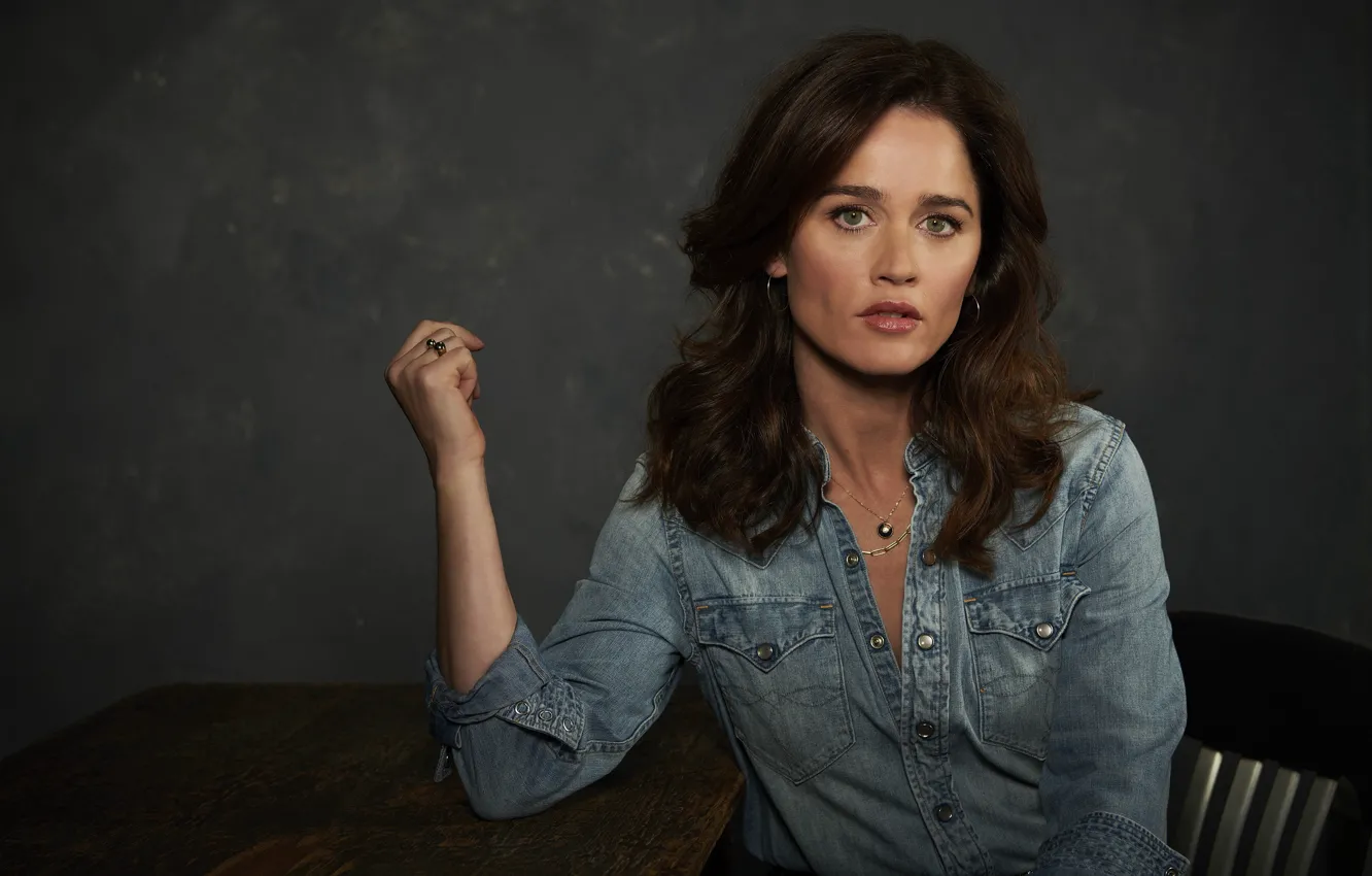 Фото обои взгляд, поза, Правосудие, сериал, Robin Tunney, Робин Танни, Майя Трэвис, The Fix